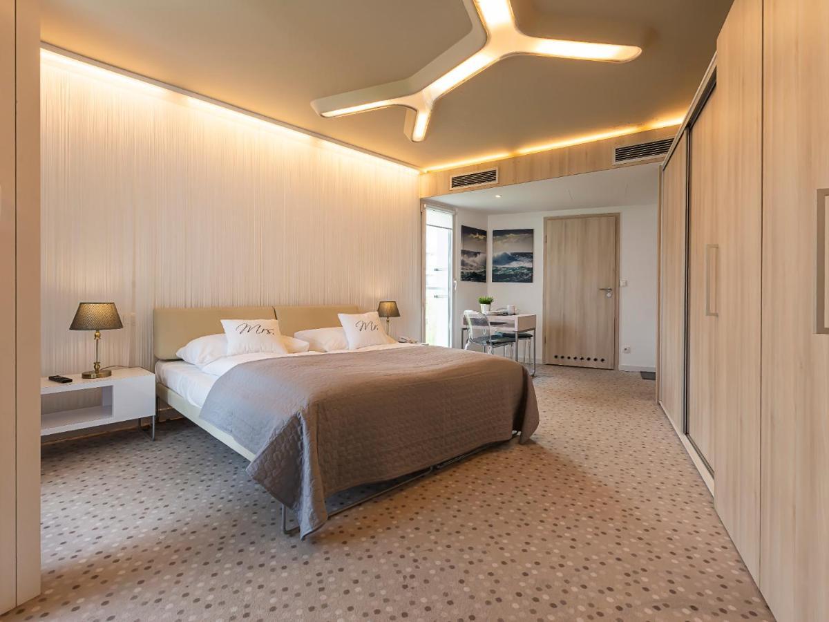 Apartment Vacationclub - Ultramarine 50 *